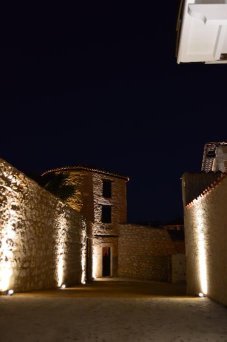 Tour Medievale Fortifiee Entierement Restaure Saint-Sever  Екстериор снимка