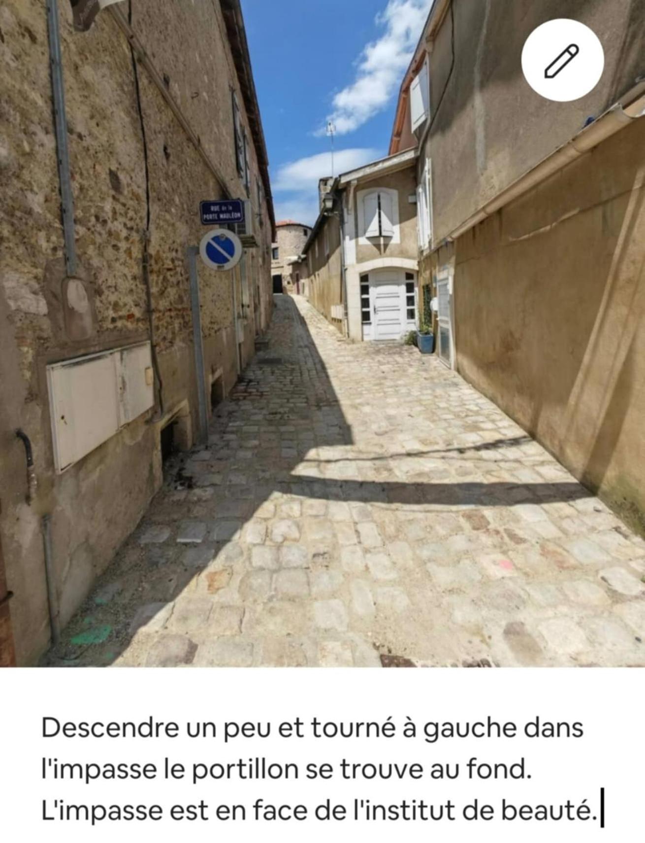 Tour Medievale Fortifiee Entierement Restaure Saint-Sever  Екстериор снимка